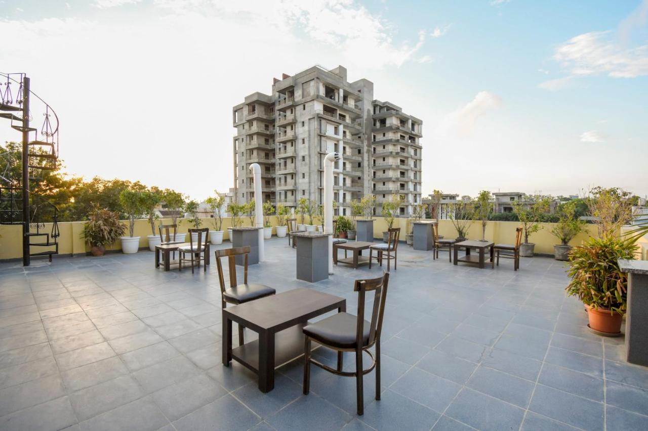 Oyo 75460 Sky High Residency Ξενοδοχείο Λουντιάνα Εξωτερικό φωτογραφία