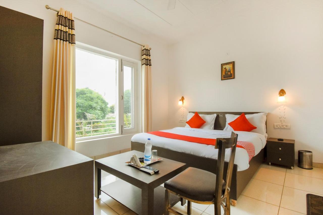 Oyo 75460 Sky High Residency Ξενοδοχείο Λουντιάνα Εξωτερικό φωτογραφία
